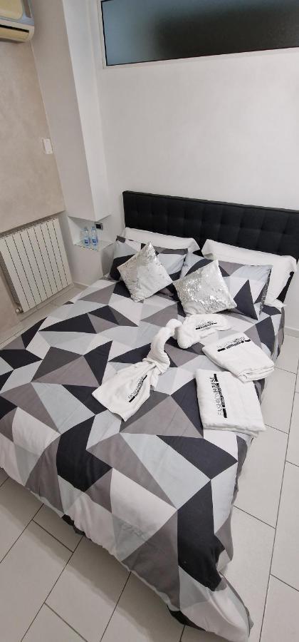 Apartamento Fashion House Napoli Exterior foto
