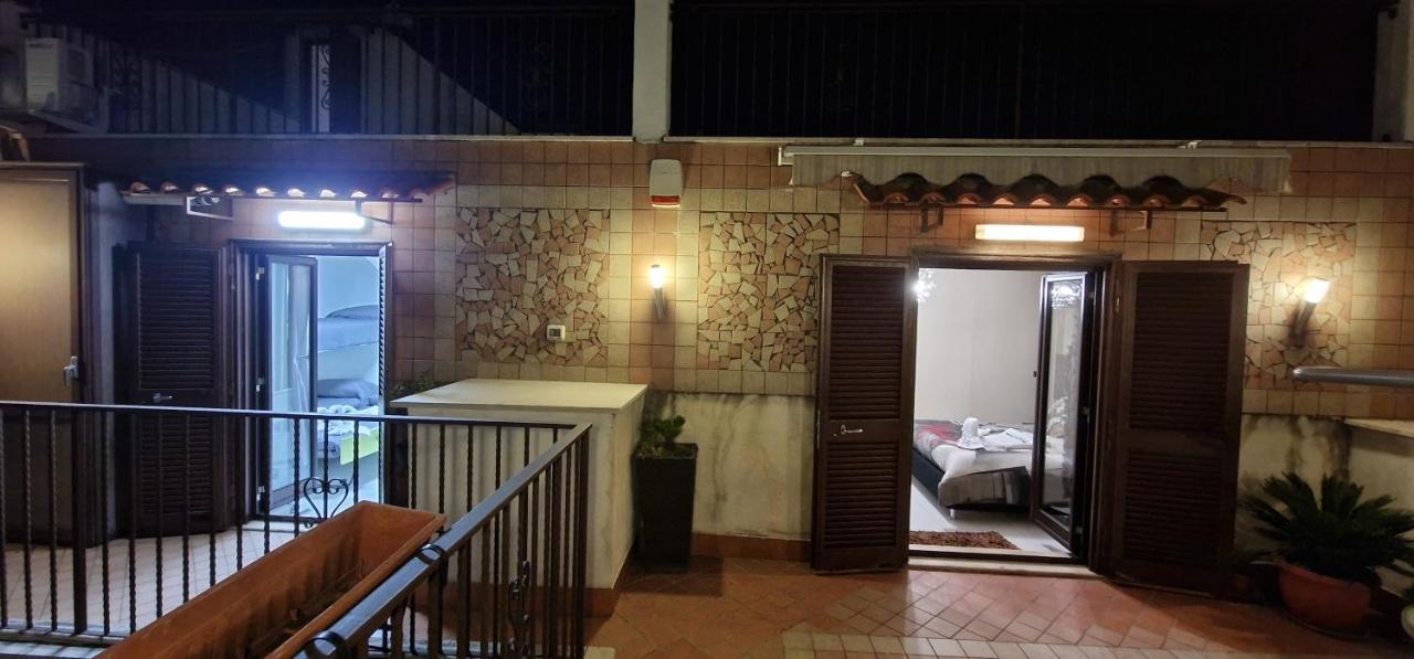 Apartamento Fashion House Napoli Exterior foto